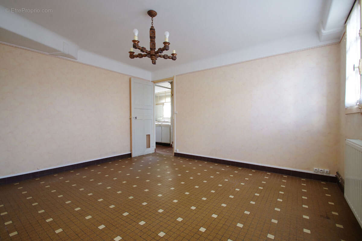 Maison familiale avec fort potentiel + Maison T2 de plain-pied indépendant - photo 6