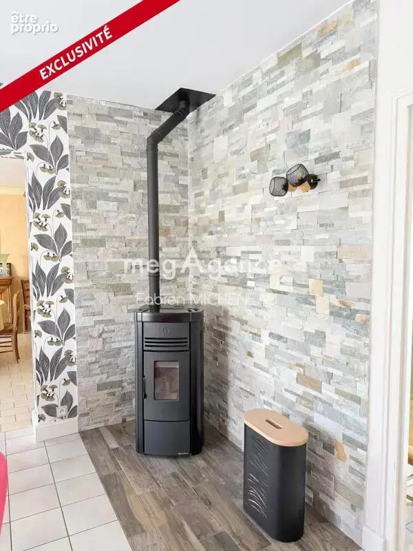 Maison La Séguinière - 135 m2 - 4 chambres - photo 3