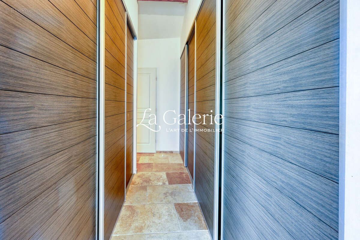 Appartement à HYERES