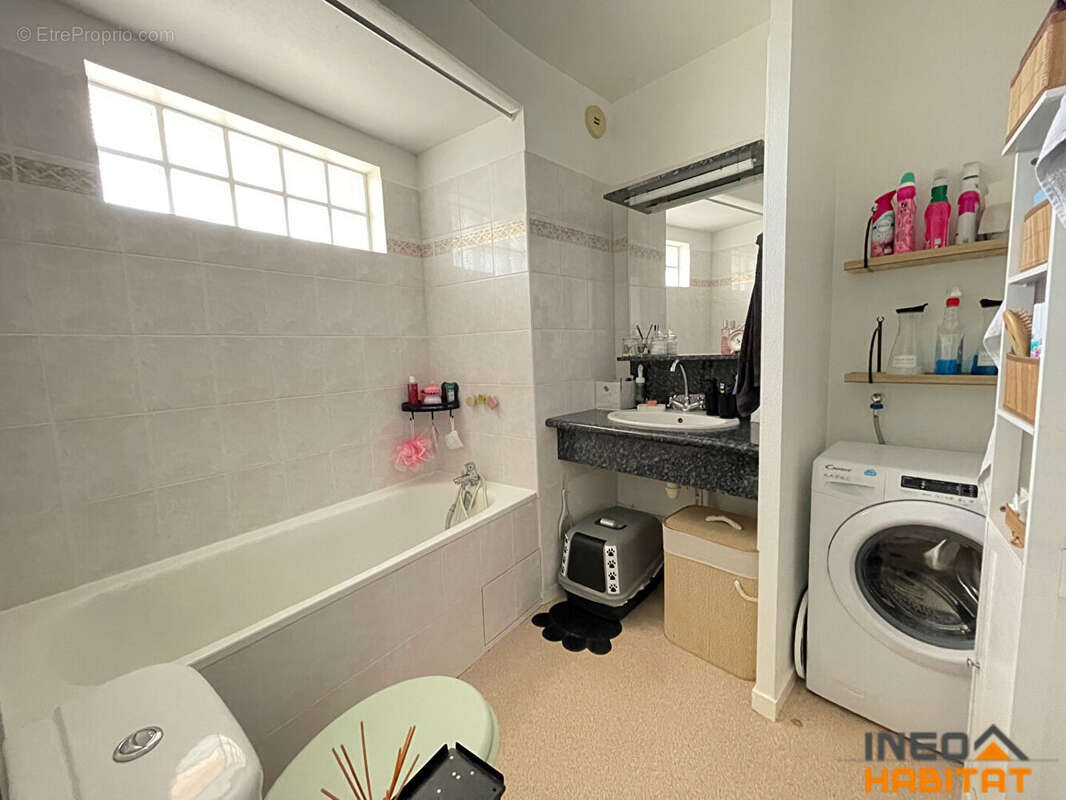 Appartement à LA MEZIERE