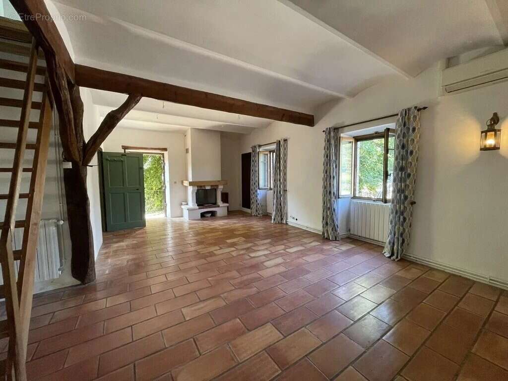 Maison à SAINT-ANDRE-DE-CRUZIERES