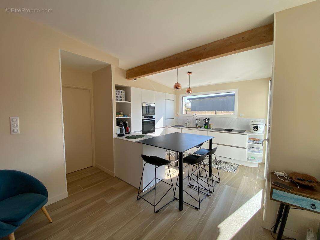 Maison à PLOUGONVELIN