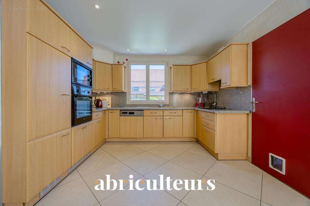 Appartement de plain-pied avec un séjour spacieux en vente à Vieugy - proximité de Annecy (74600) - photo 7