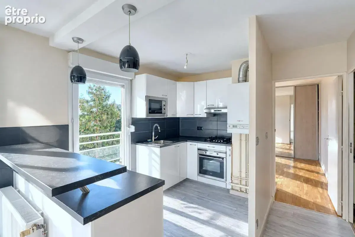 EXCLUSIVITE - Rhône - Lyon 8ème - Appartement 2 pièces, 48m2 + balcon, 14m2 - photo 2