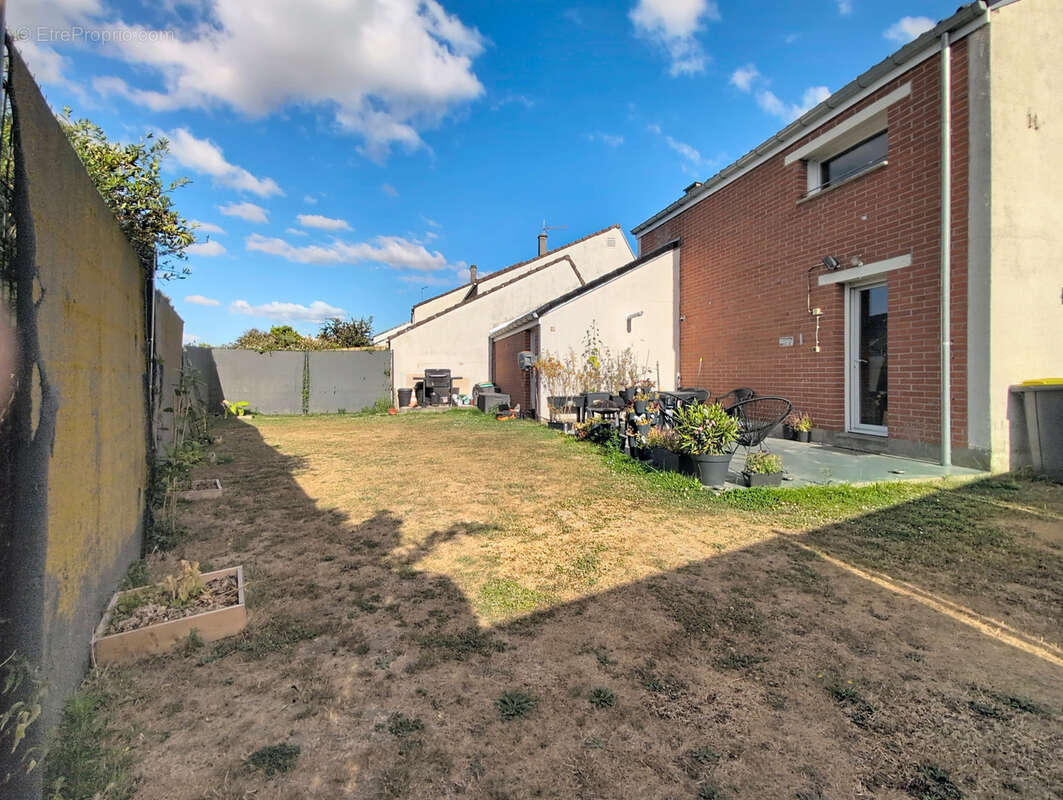 Maison semi-individuelle • 3 chambres • Garage • Jardin • 59264 Onnaing - photo 15