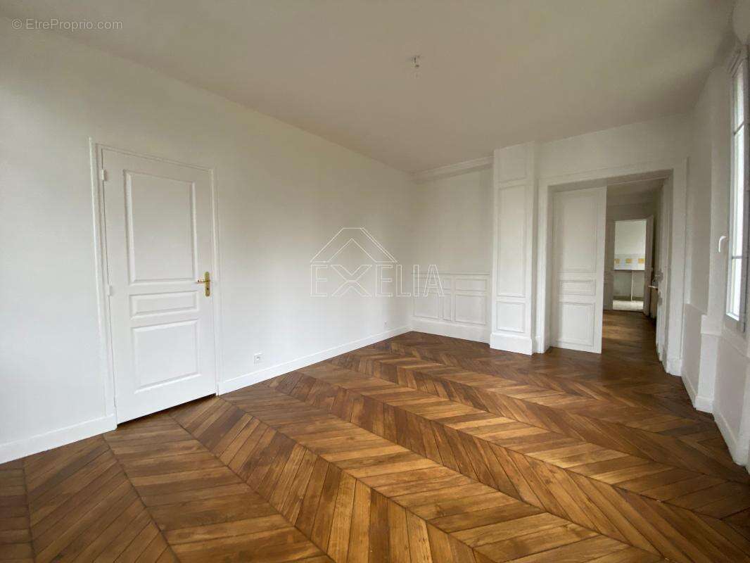 Appartement à ROSNY-SUR-SEINE