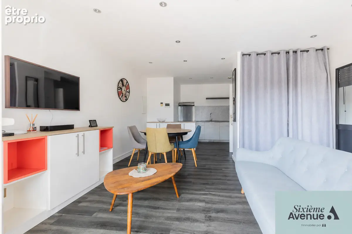 46M² centre ville - vendu meublé-parking-borne VE-aucun travaux - photo 9