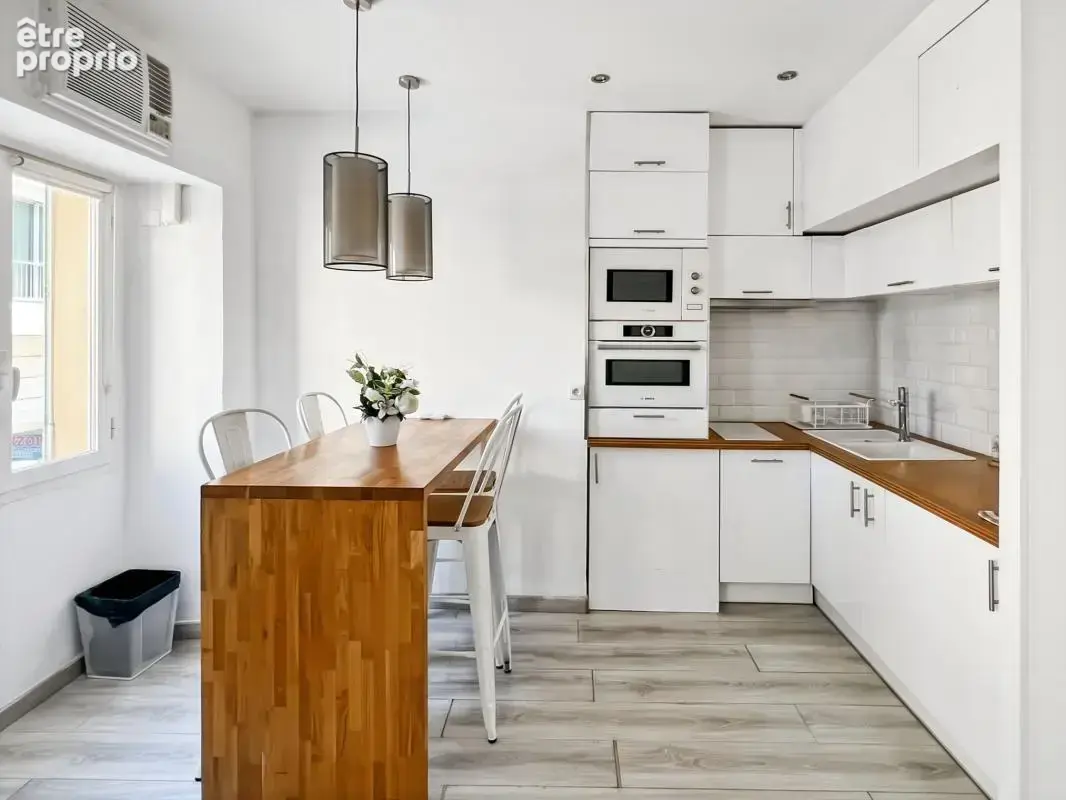 NICE Coulée verte Vieux Nice 2P 31m² très bon état lumineux - photo 1