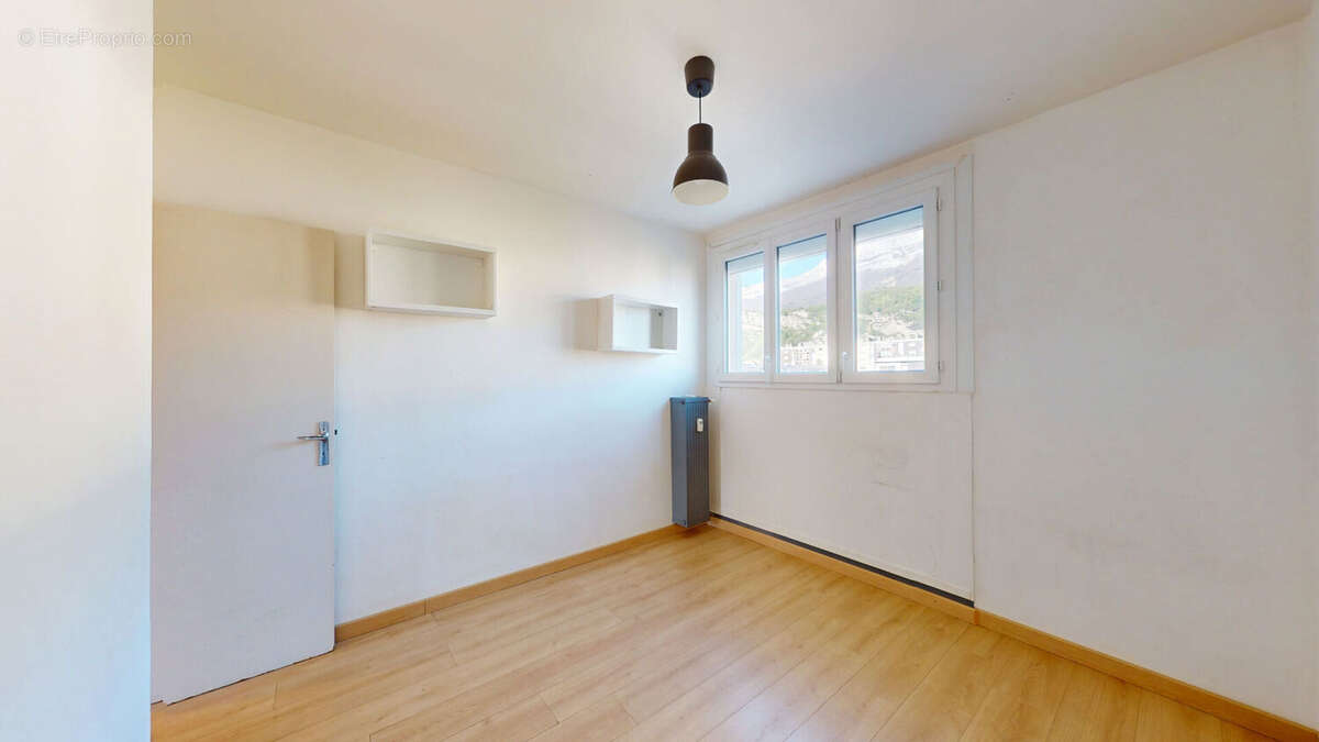 Appartement Echirolles 3 pièces 54.56 m2, rue Danielle Casanova - photo 9