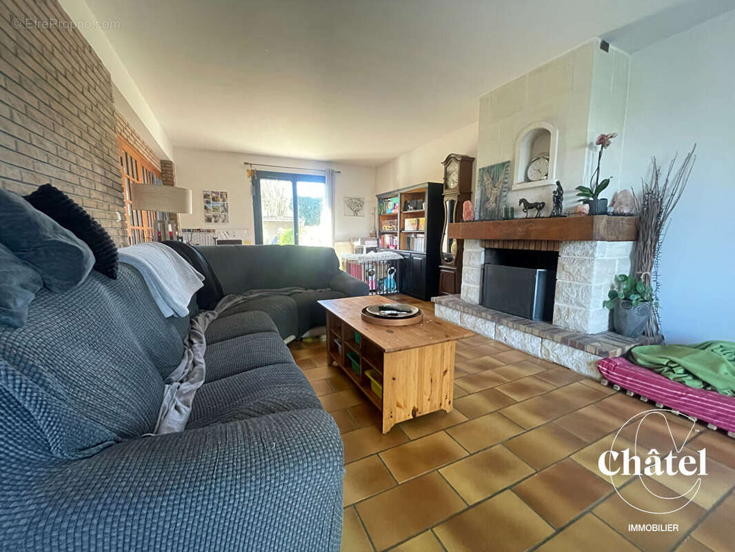 Maison à TRUMILLY