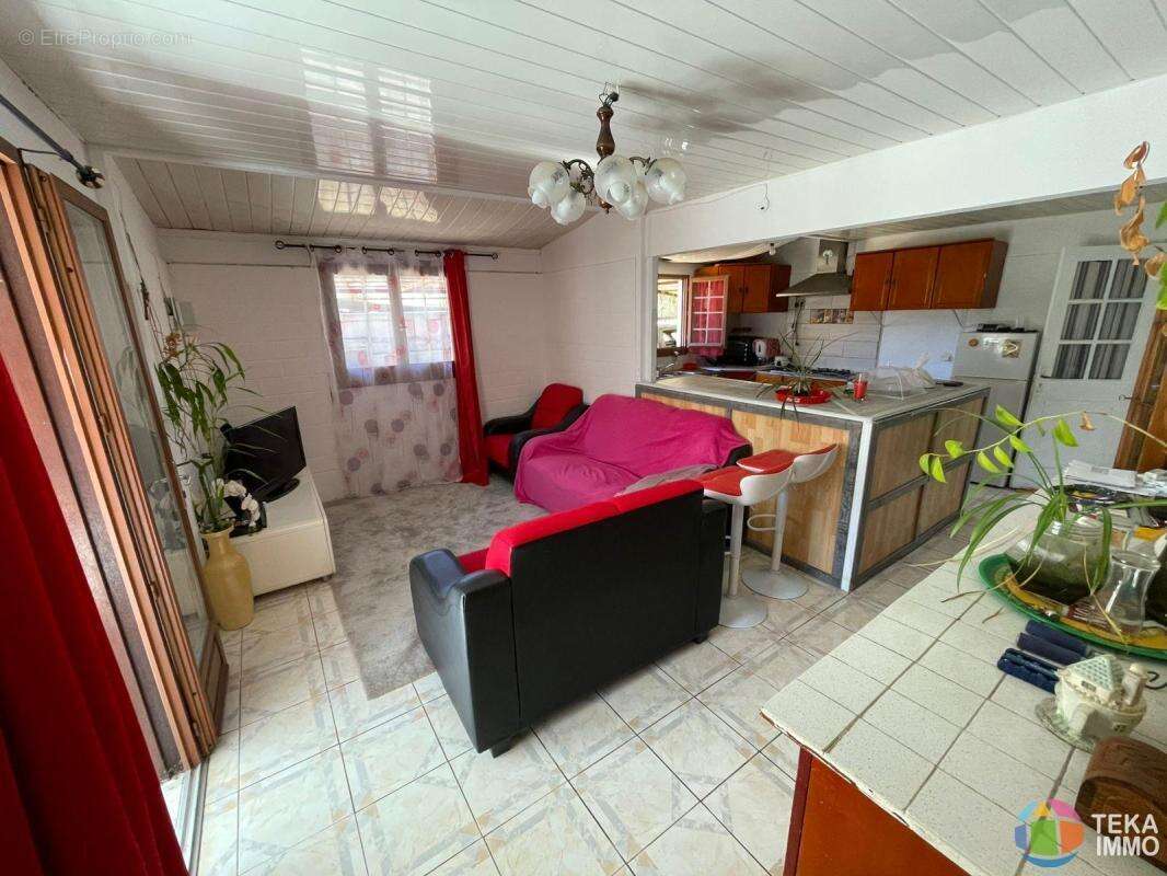 FABIEN TEKA IMMO vous propose une maison F6 à la vente à proximité du village de la Plaine des Palmistes - photo 15