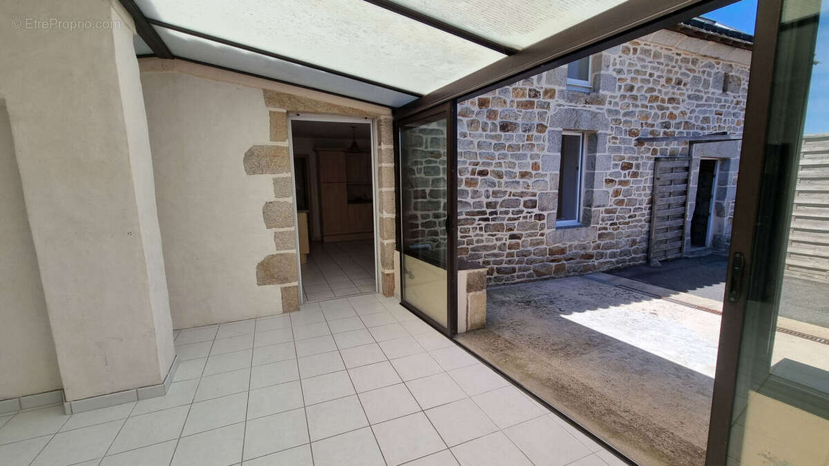 Maison à LOCMARIA-GRAND-CHAMP