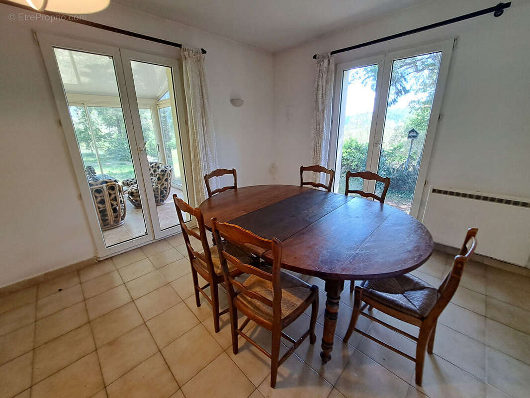 Maison à MALAUCENE