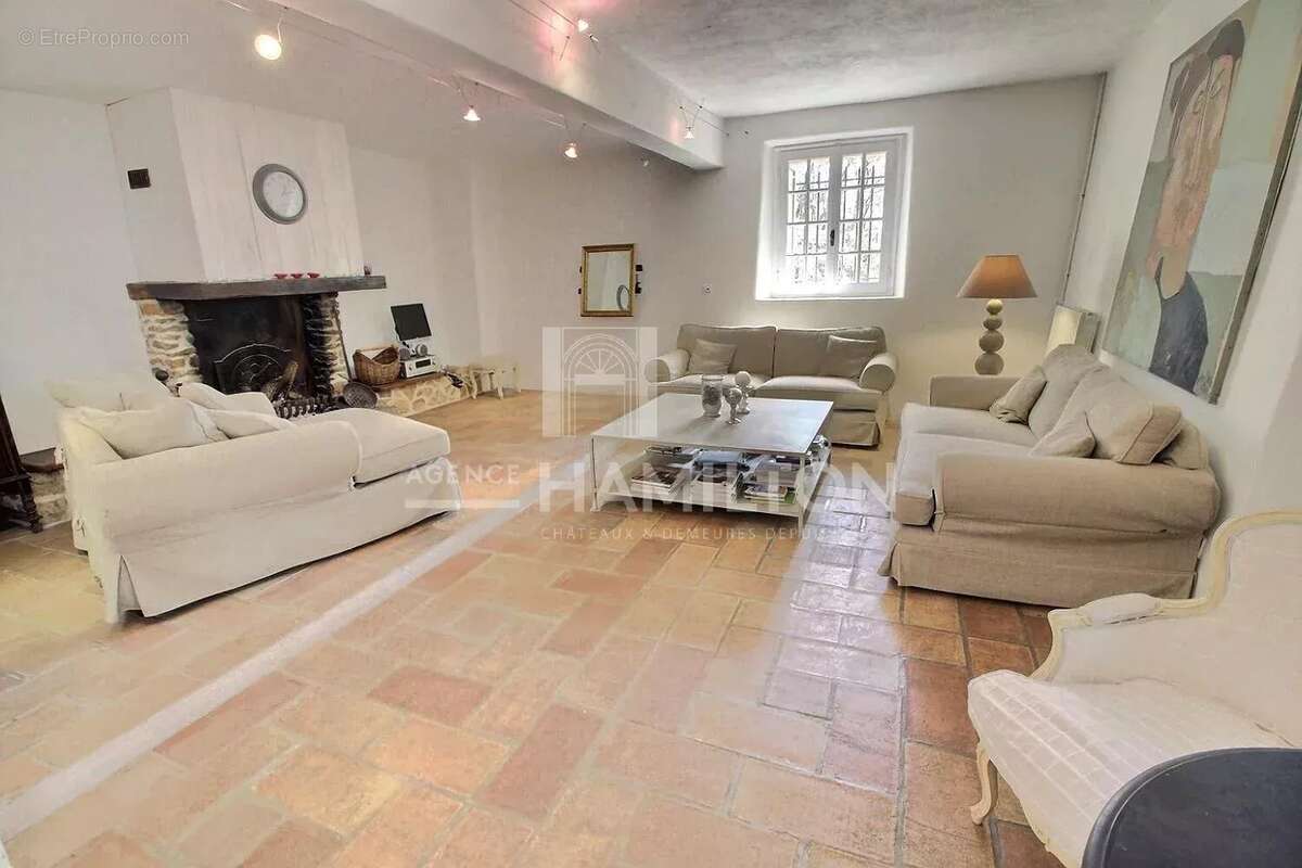 Maison à LE BAR-SUR-LOUP