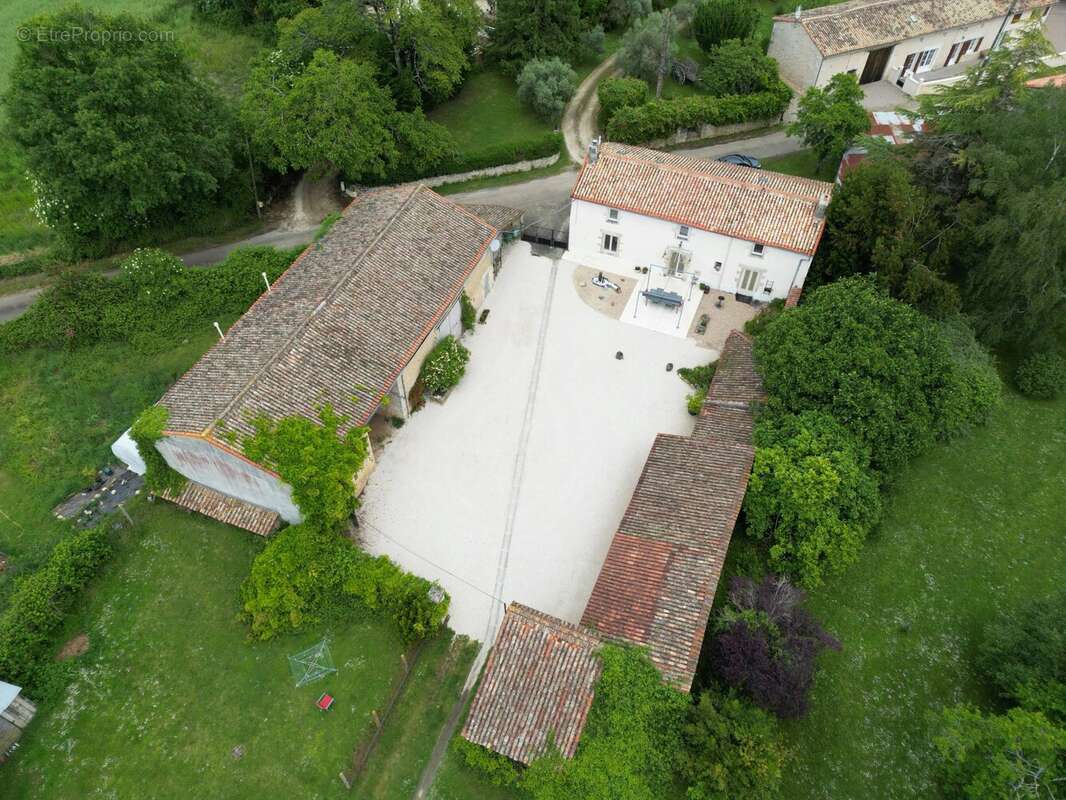 Maison à LA FORET-DE-TESSE