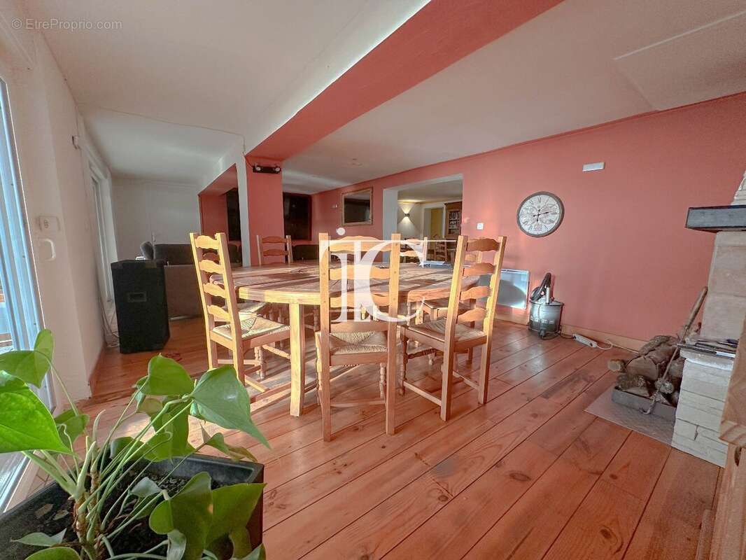 Maison à SAINT-AMBROIX