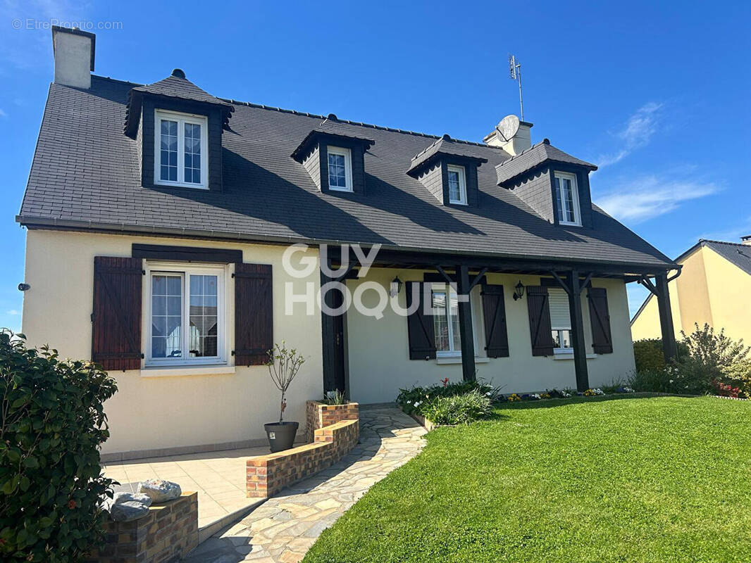 Maison à DUCEY