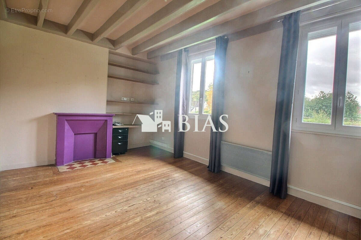 Maison à VILLERS-ECALLES