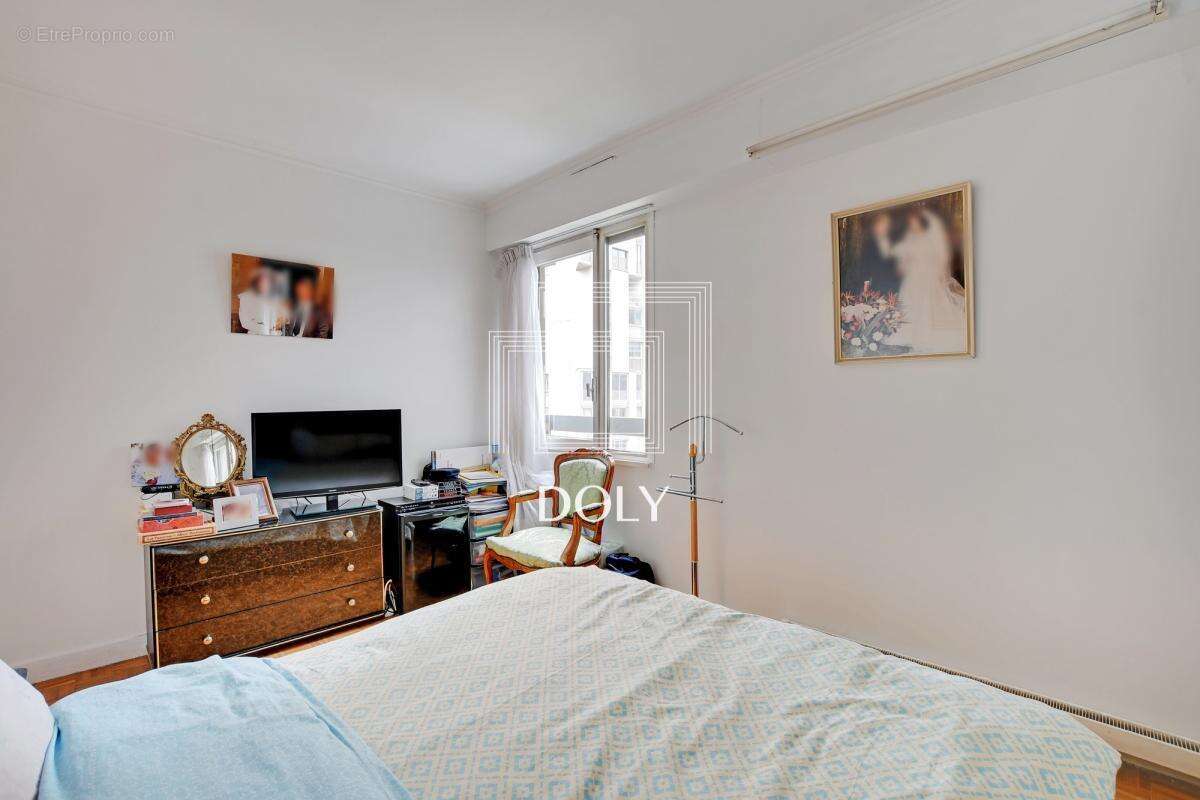 Appartement à PARIS-19E