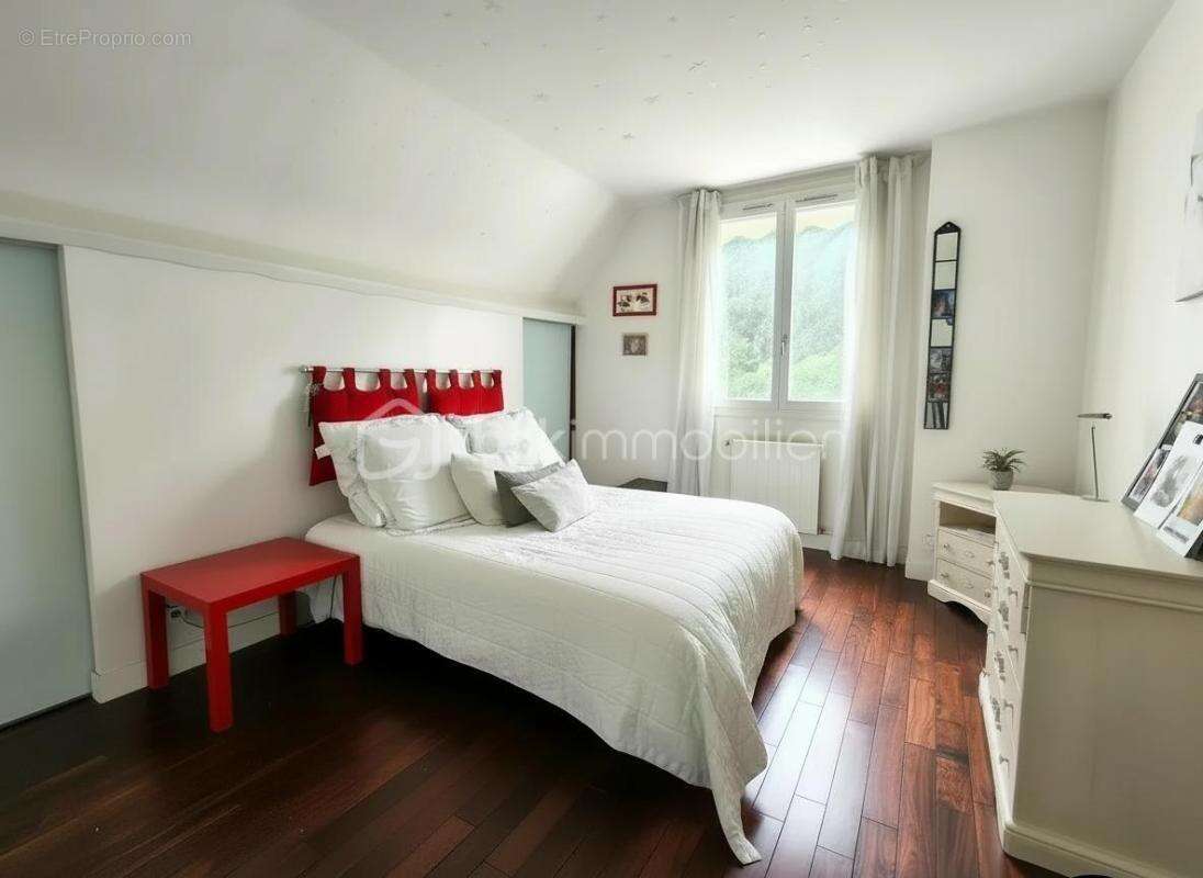 Maison à BOUGIVAL