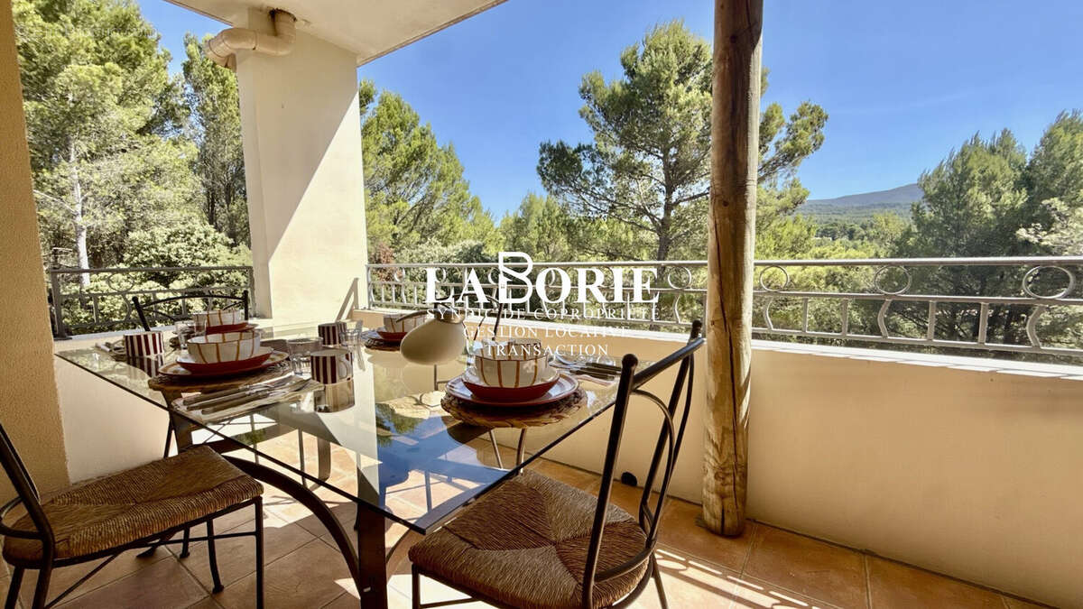 Appartement 4 pièces 76 m² à vendre à Saumane-De-Vaucluse (84800) - photo 9