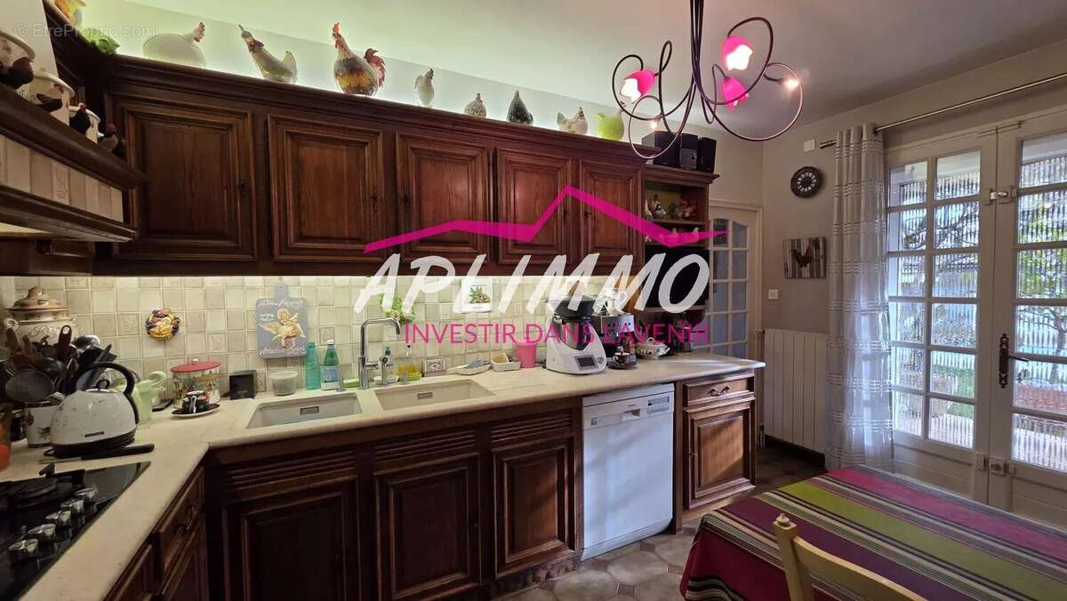 Maison à MONTELIMAR