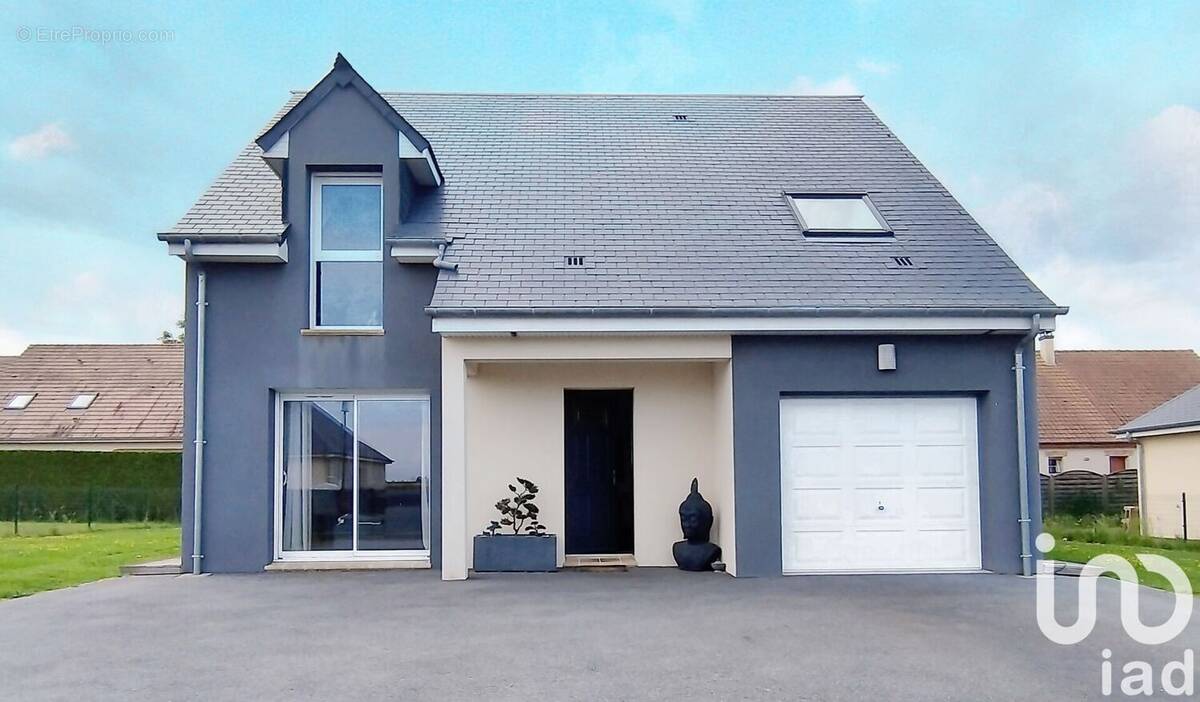 Photo 1 - Maison à MENNEVAL