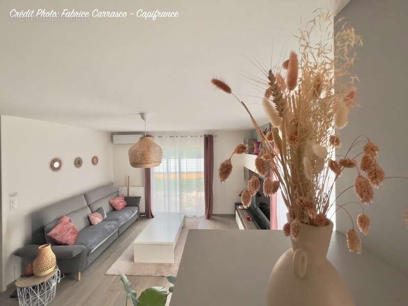 MARINGUES 63: Maison familiale de 144 m² avec piscine, 6 chambres, garage, jardin et pergola bioclimatique, panneaux photovoltaï - photo 69