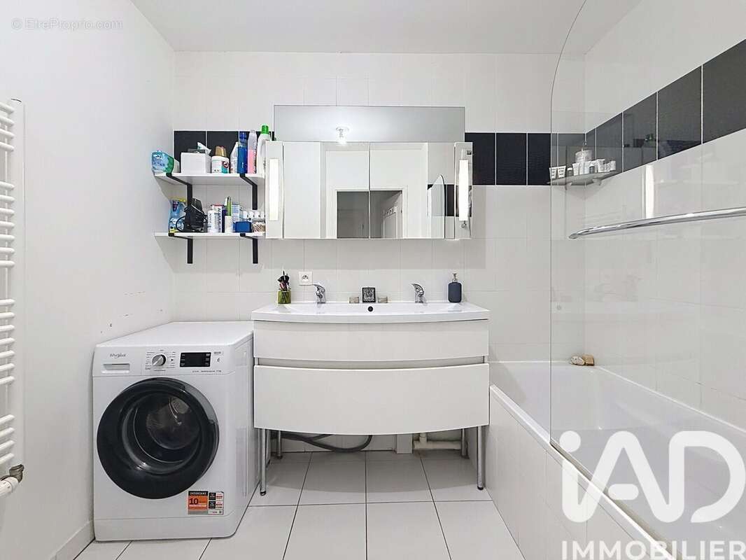 Photo 9 - Appartement à NEUVILLE-SUR-SAONE