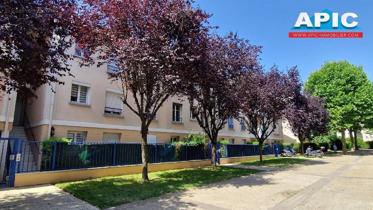 Appartement à SAINT-BRICE-SOUS-FORET