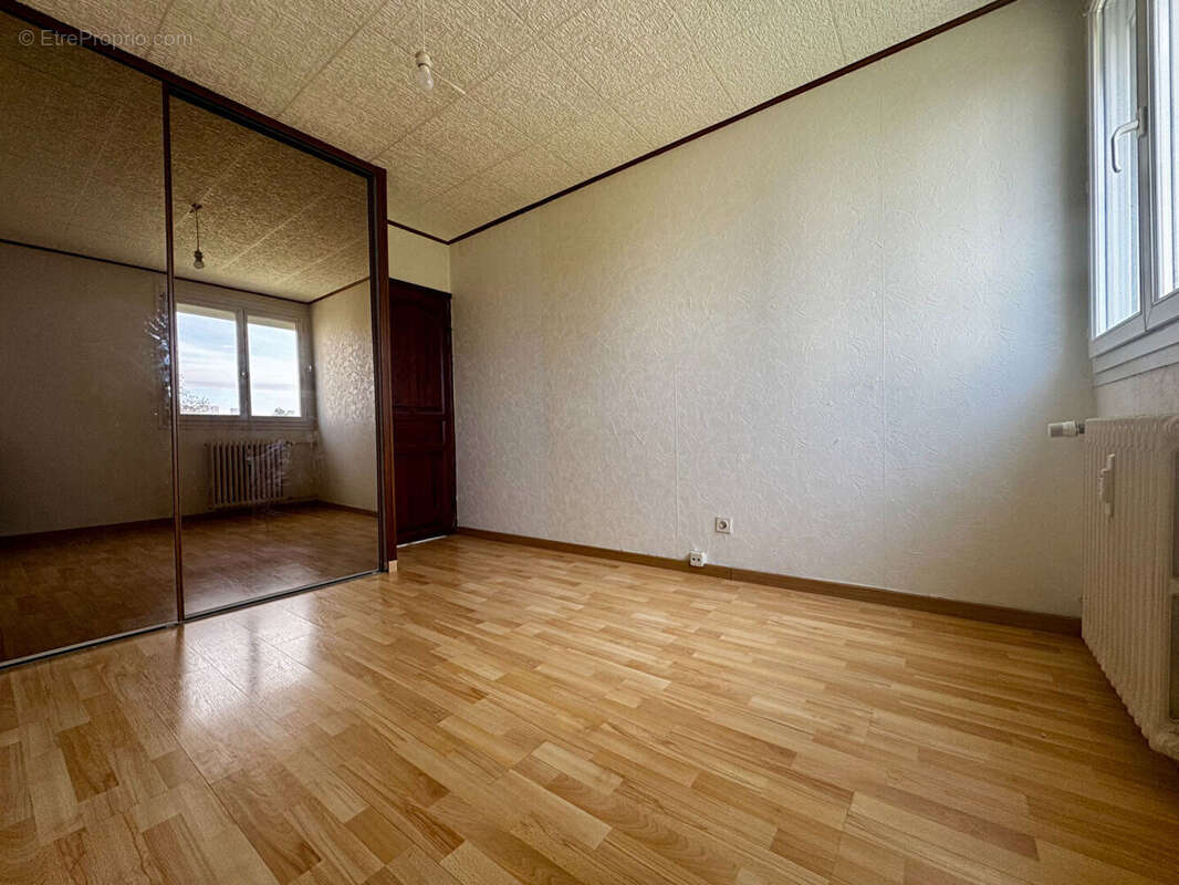 Appartement à CHEVIGNY-SAINT-SAUVEUR