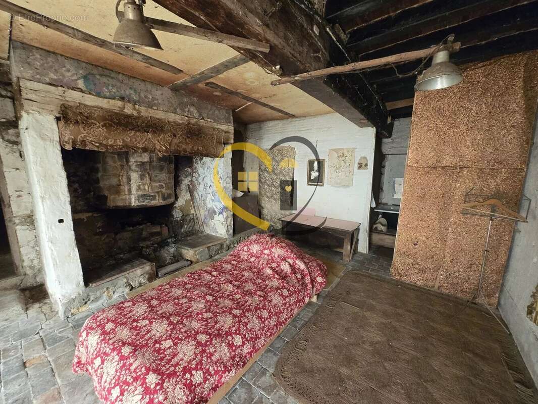 Maison à NEUVY-DEUX-CLOCHERS