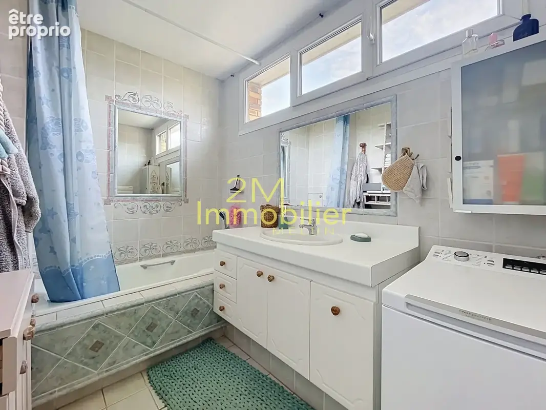 A vendre - grande terrasse - photo 8