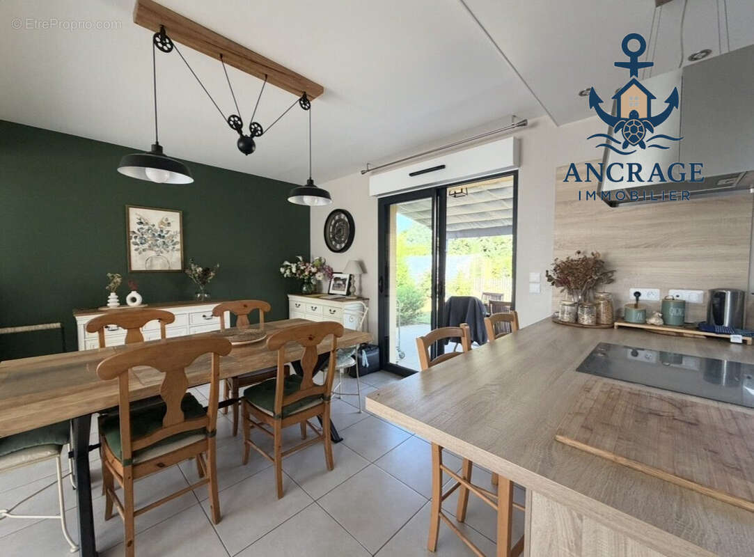 Maison 134 m² à Fiquefleur-Equainville  - photo 5