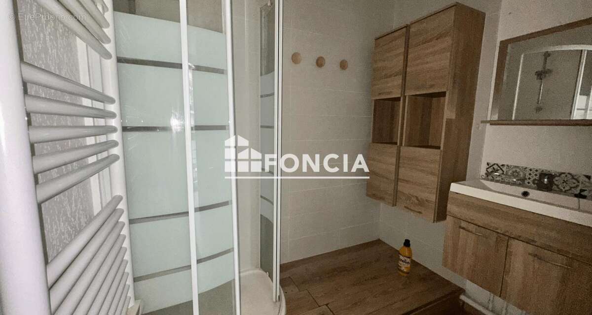 Appartement à MARSEILLE-2E