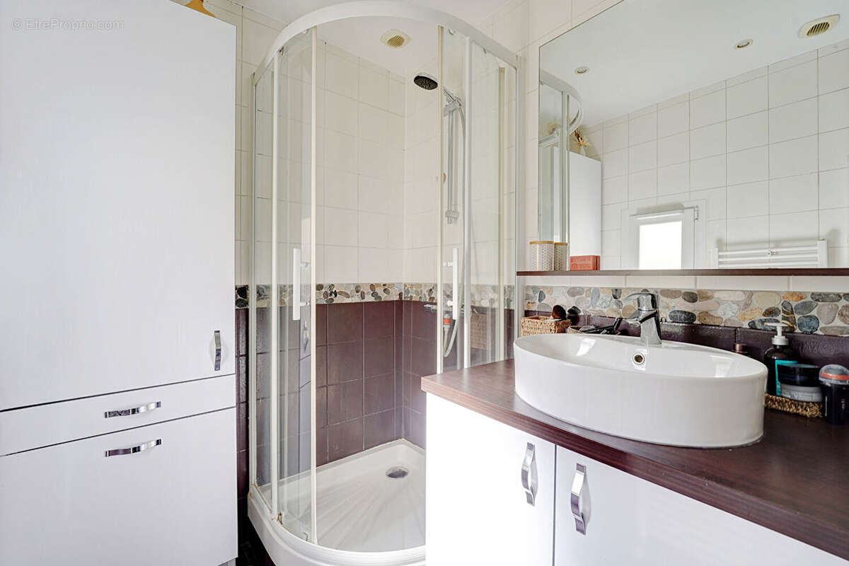 Appartement à LE PERREUX-SUR-MARNE