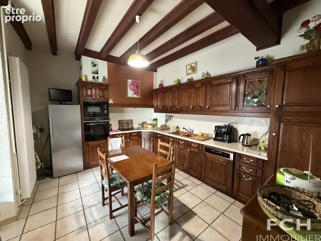 Magnifique domaine en pierres avec maison, fermette, grange et dépendances - photo 7