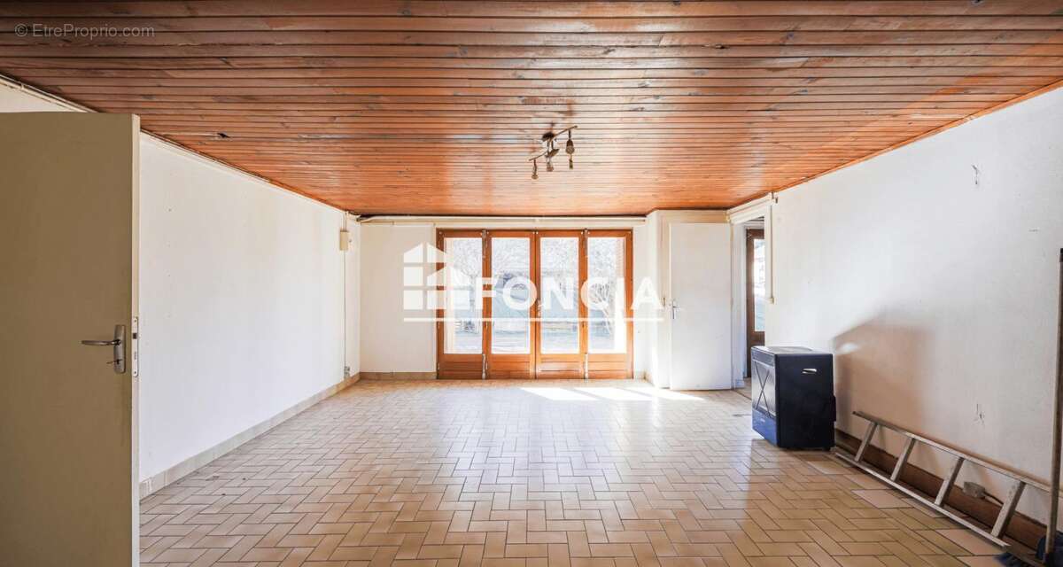 Maison à SAINT-ETIENNE-DE-SAINT-GEOIRS