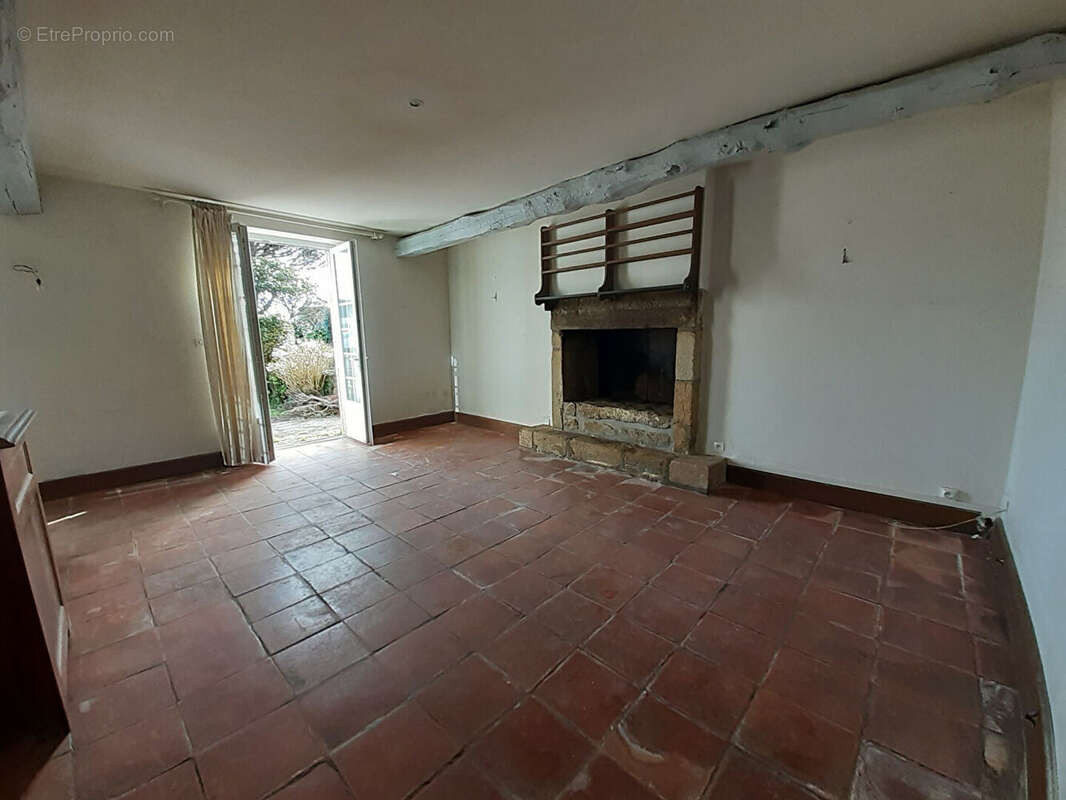 Maison à PLOUHARNEL