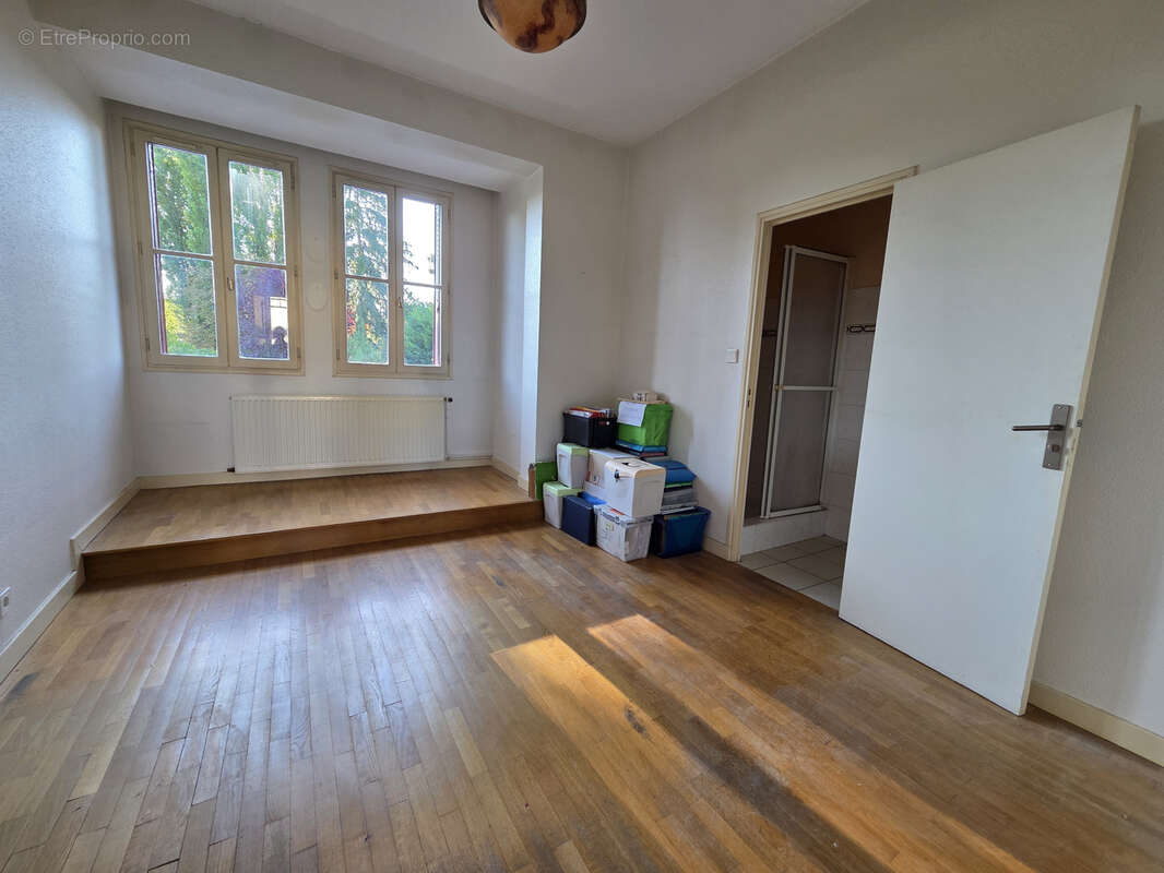 Maison à BELLERIVE-SUR-ALLIER