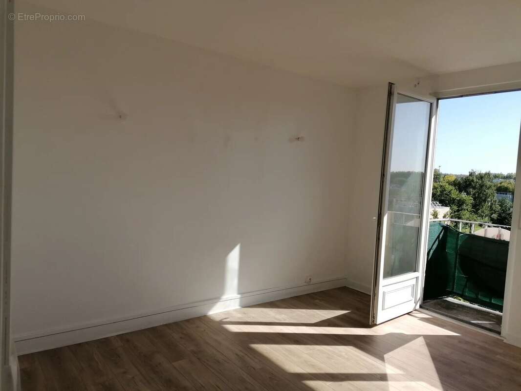 Appartement à AULNAY-SOUS-BOIS