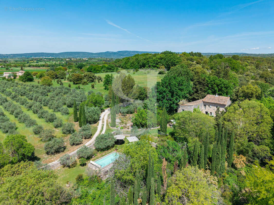 Maison à GORDES