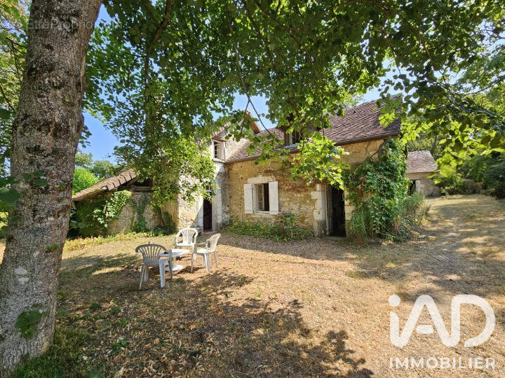 Photo 1 - Maison à PONTVALLAIN