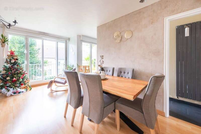 Appartement à RUEIL-MALMAISON