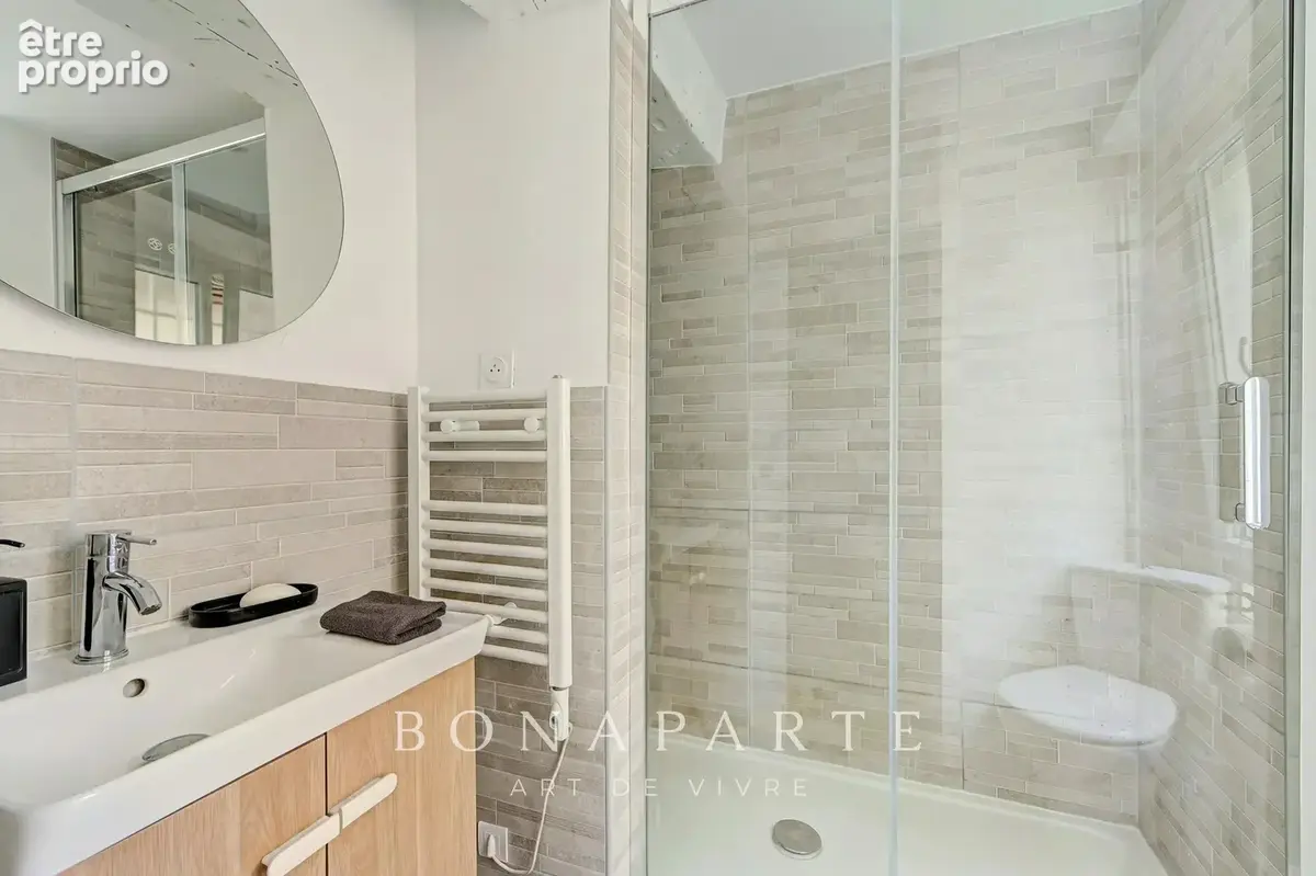 Studio rénové – 23m²  – Calme sur cour - photo 7