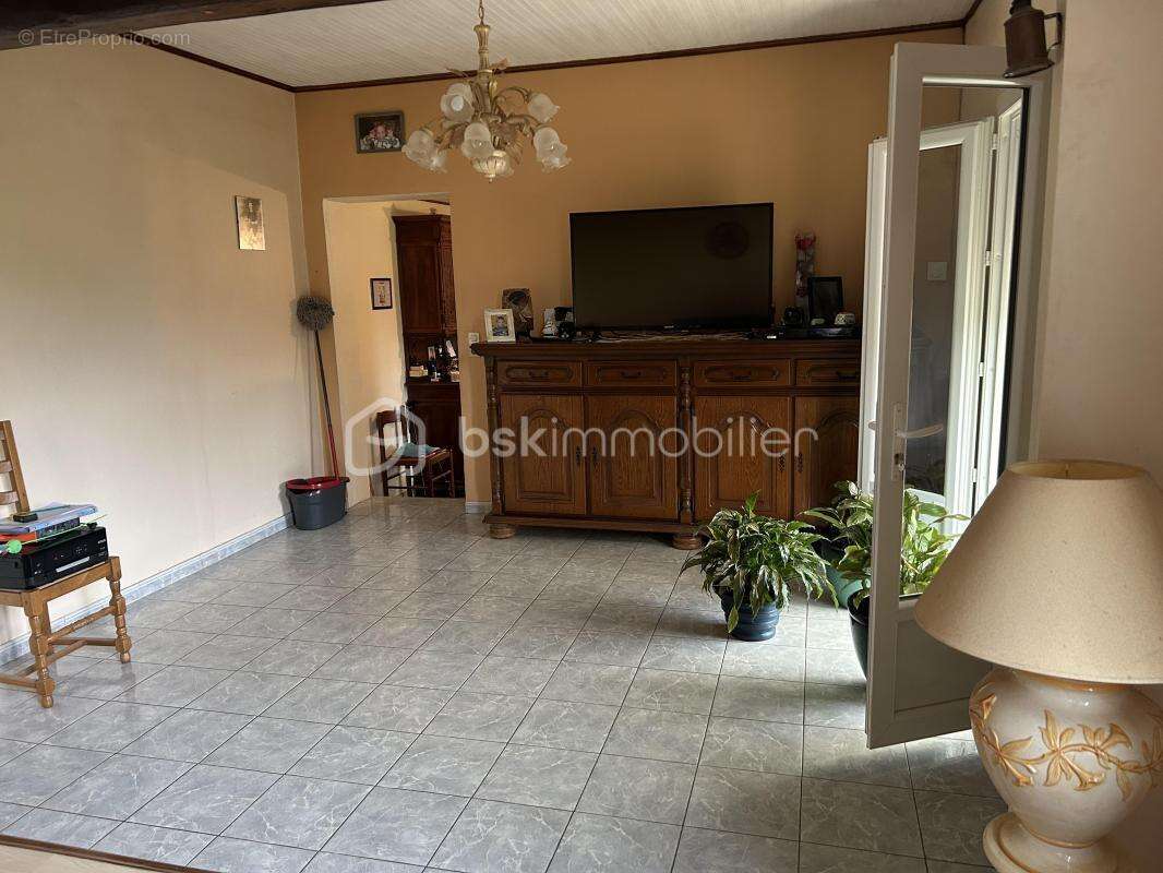 Maison 90 m² avec jardin et véranda – Possibilité 3 chambres - photo 3