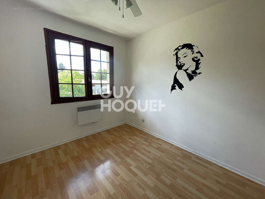T4 AVEC GARAGE - Proche commerces - photo 9