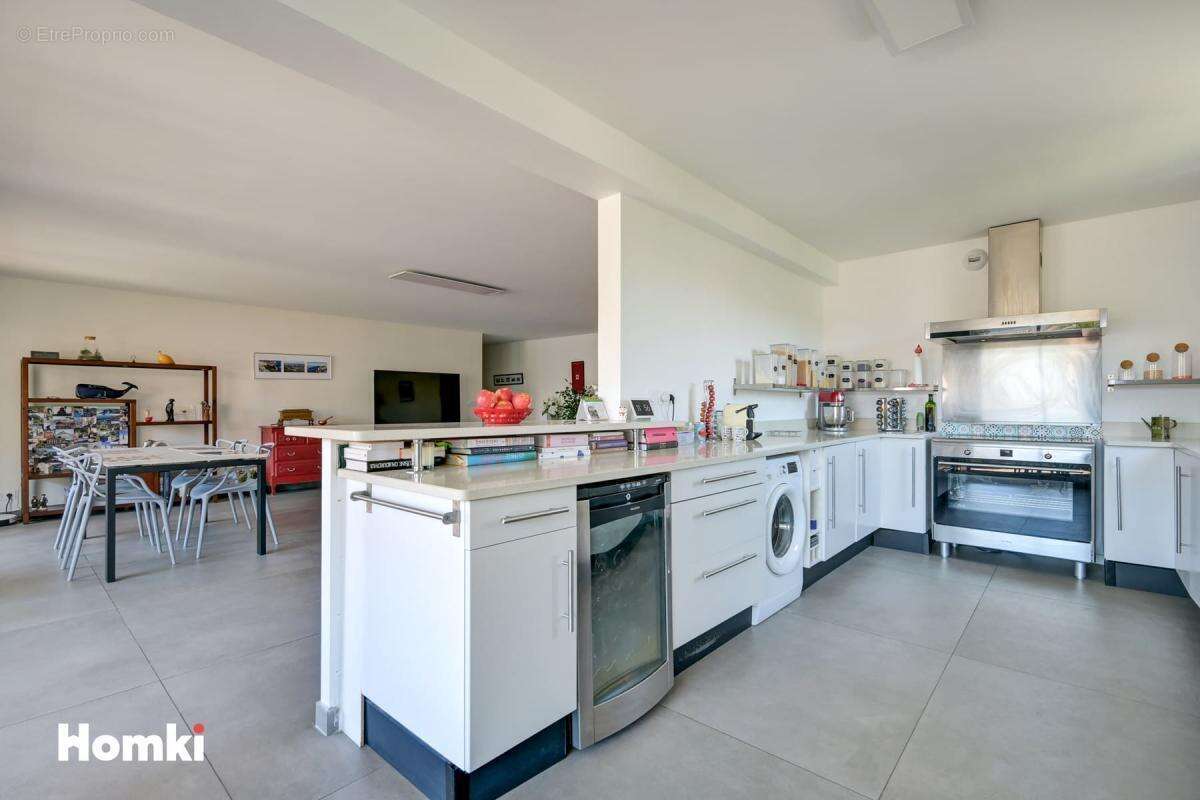 Appartement à MARSEILLE-9E