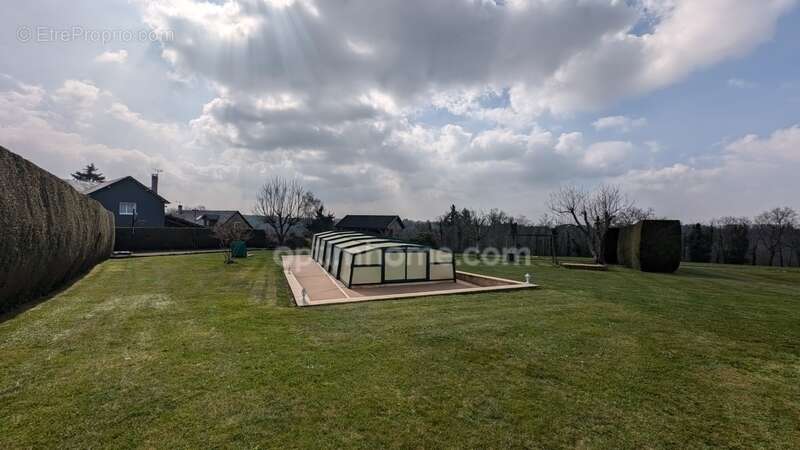 Maison à SAINT-MESMIN