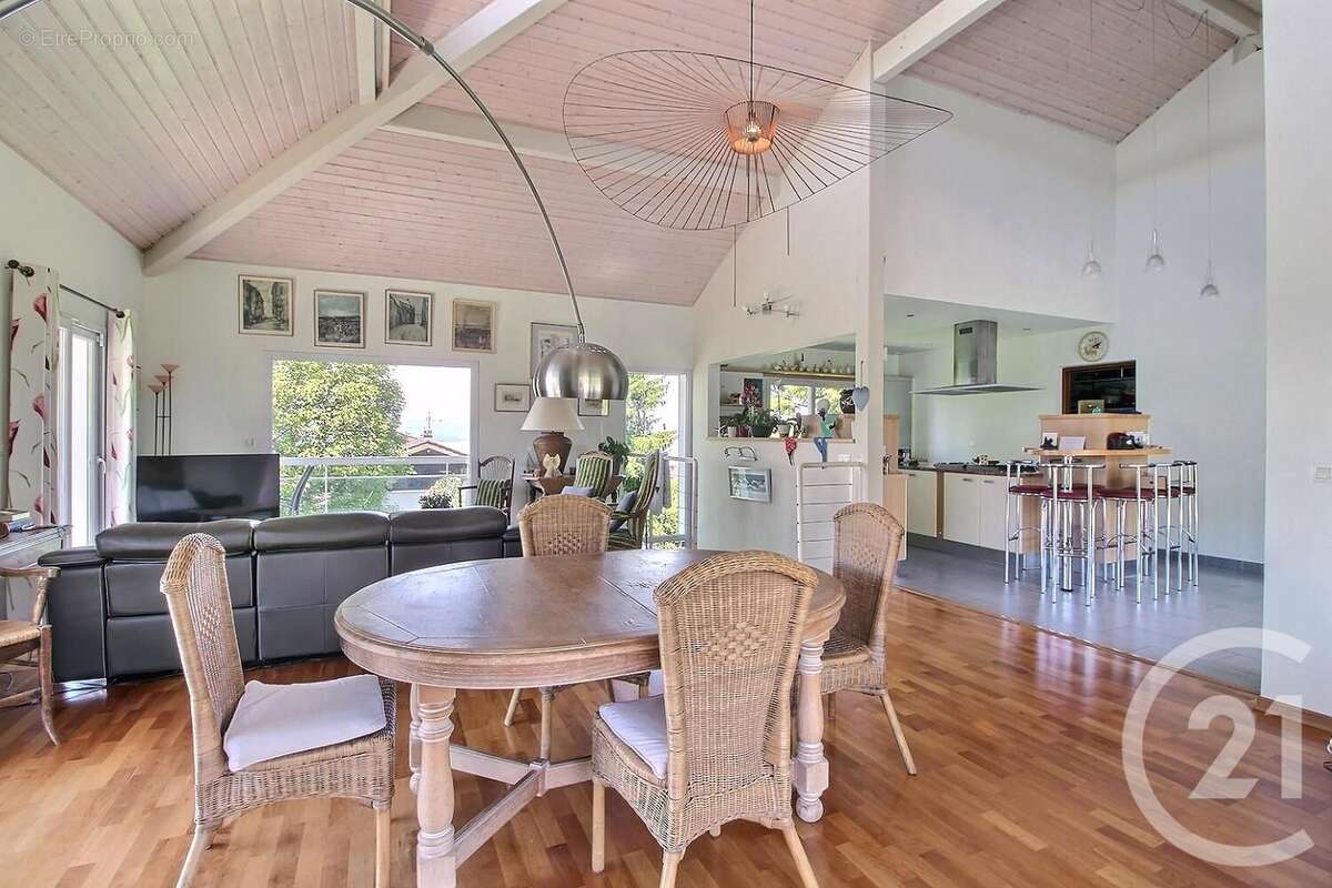 Maison à EVIAN-LES-BAINS